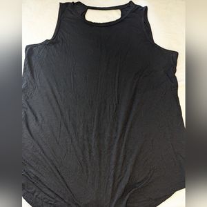 Livi Active 18/20 black swing tank top
